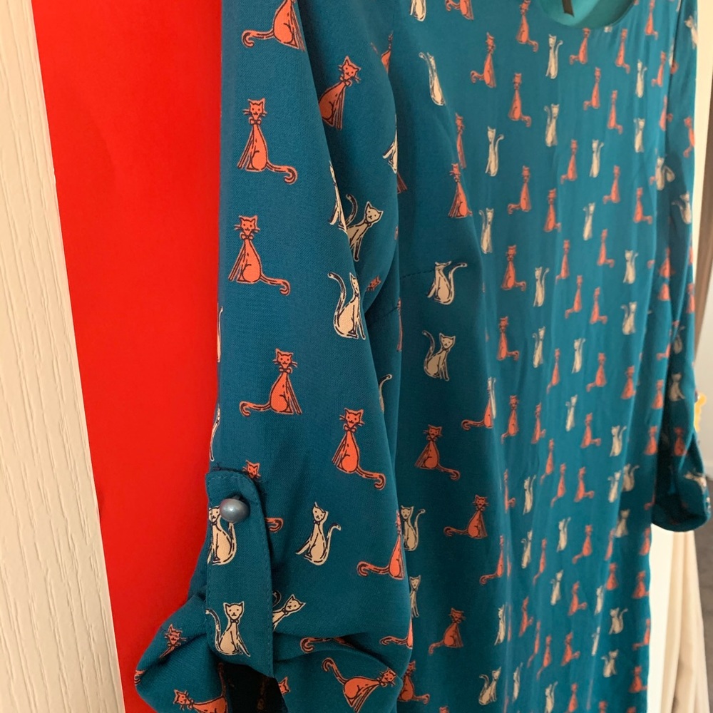 Cute Knee Length Dress with Cats - Picture 6 of 6